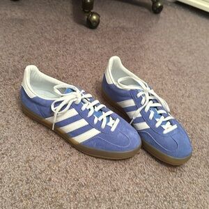 Adidas gazelles. Size 8 1/2 blue and white.